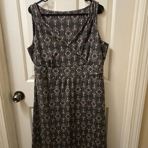 Eddie Bauer Black and Cream Patterned Midi Dress